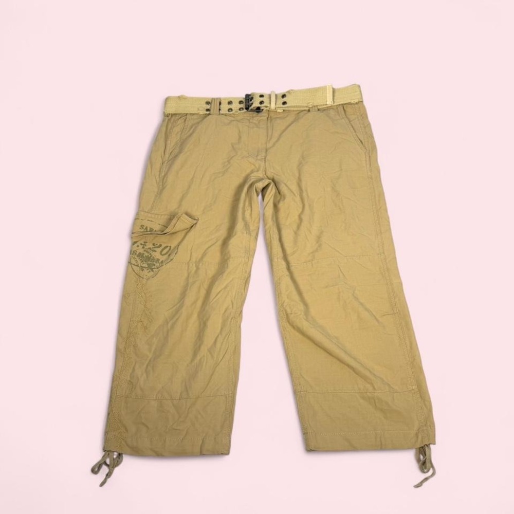 Vintage y2k Da-Nang tan cargo capri pants with belt